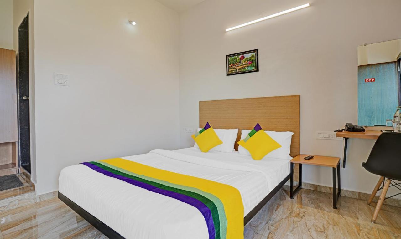 Itsy Hotels Flowers Park Nashik Eksteriør billede