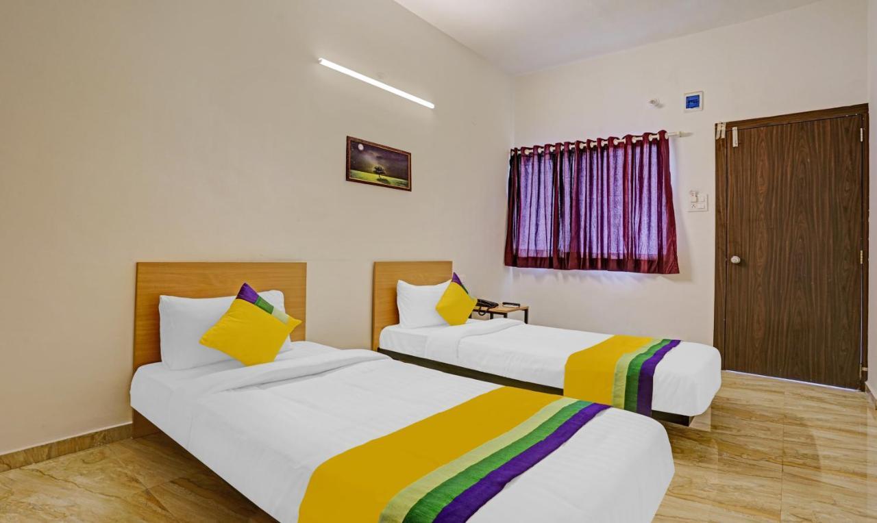Itsy Hotels Flowers Park Nashik Eksteriør billede