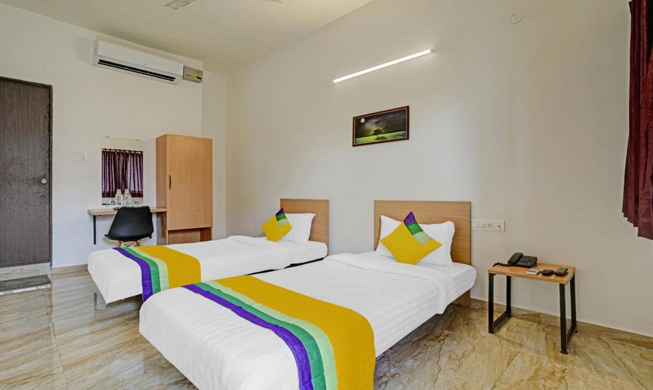Itsy Hotels Flowers Park Nashik Eksteriør billede